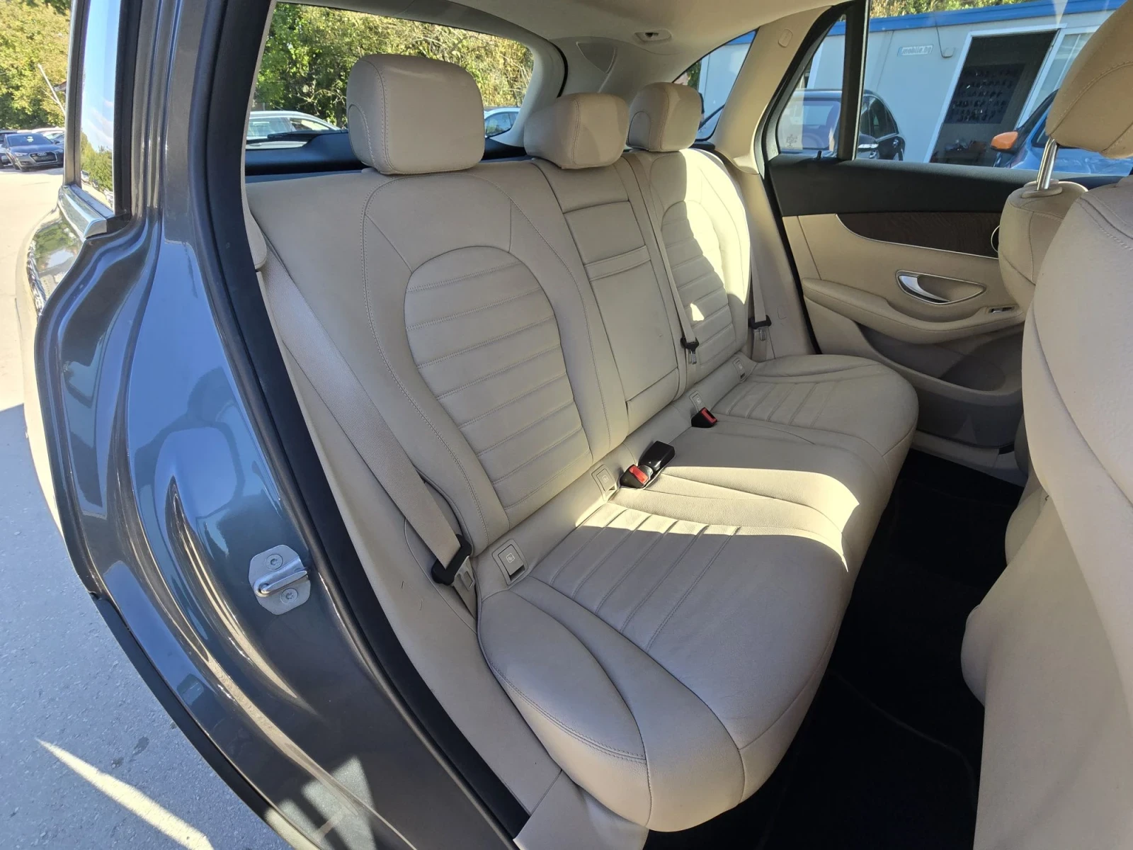 Mercedes-Benz CLC 250 4MATIC 210к.с Топ състояние , снимка 14 - Автомобили и джипове - 56314005