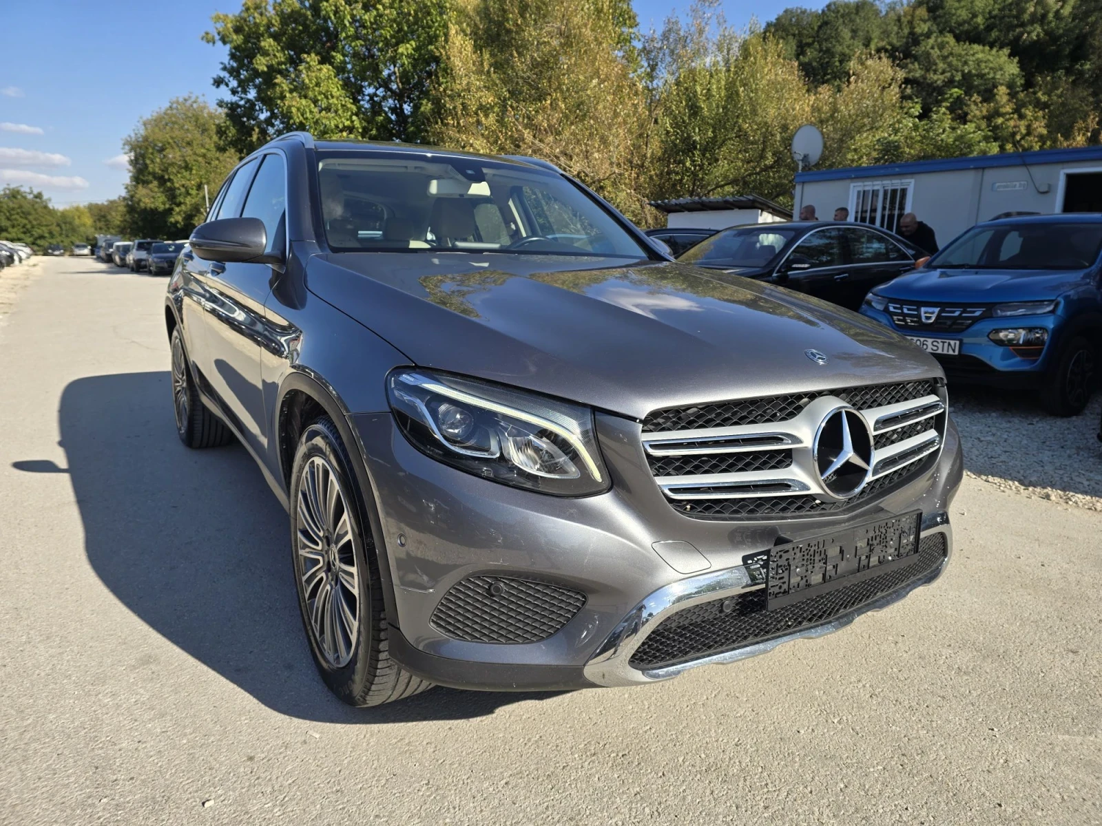 Mercedes-Benz CLC 250 4MATIC 210к.с Топ състояние , снимка 2 - Автомобили и джипове - 56314005