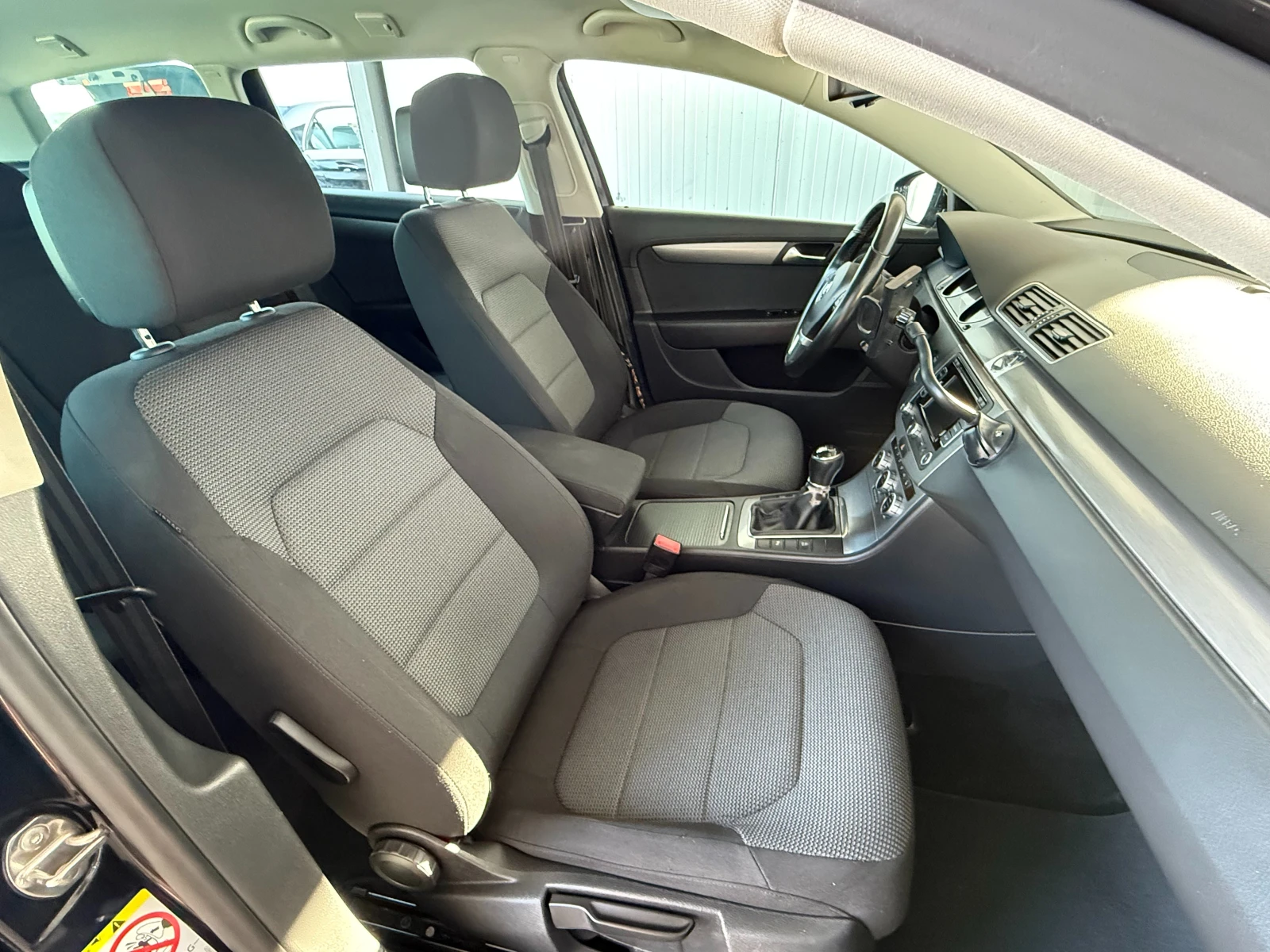 VW Passat 2.0TDI = 2013 = TOP = ������ = �������� | Mobile.bg � ����������� 10