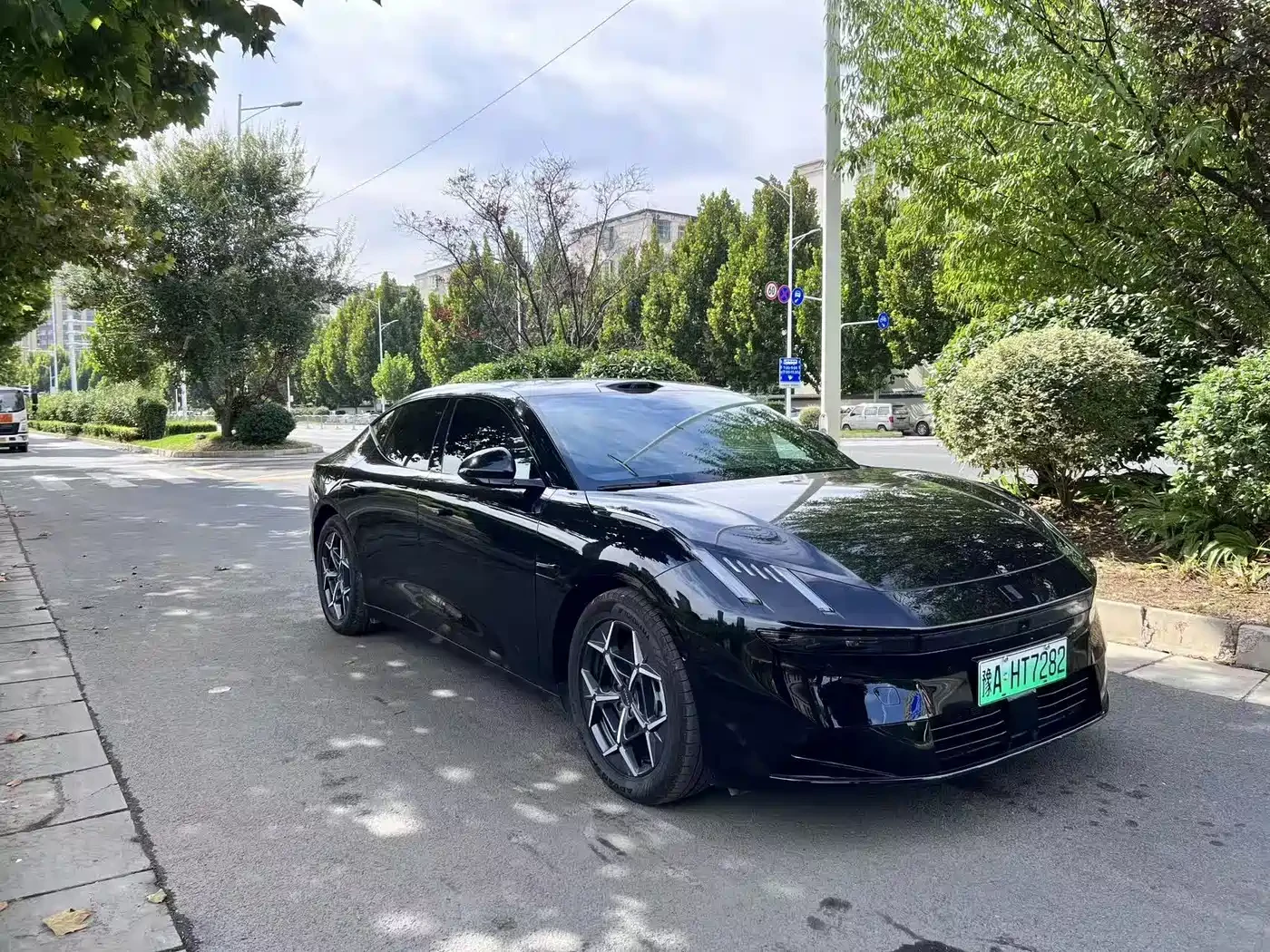 LynkCo 10 0 EM-P 2025 Facelift 240 AWD Ultra | Mobile.bg � ����������� 3