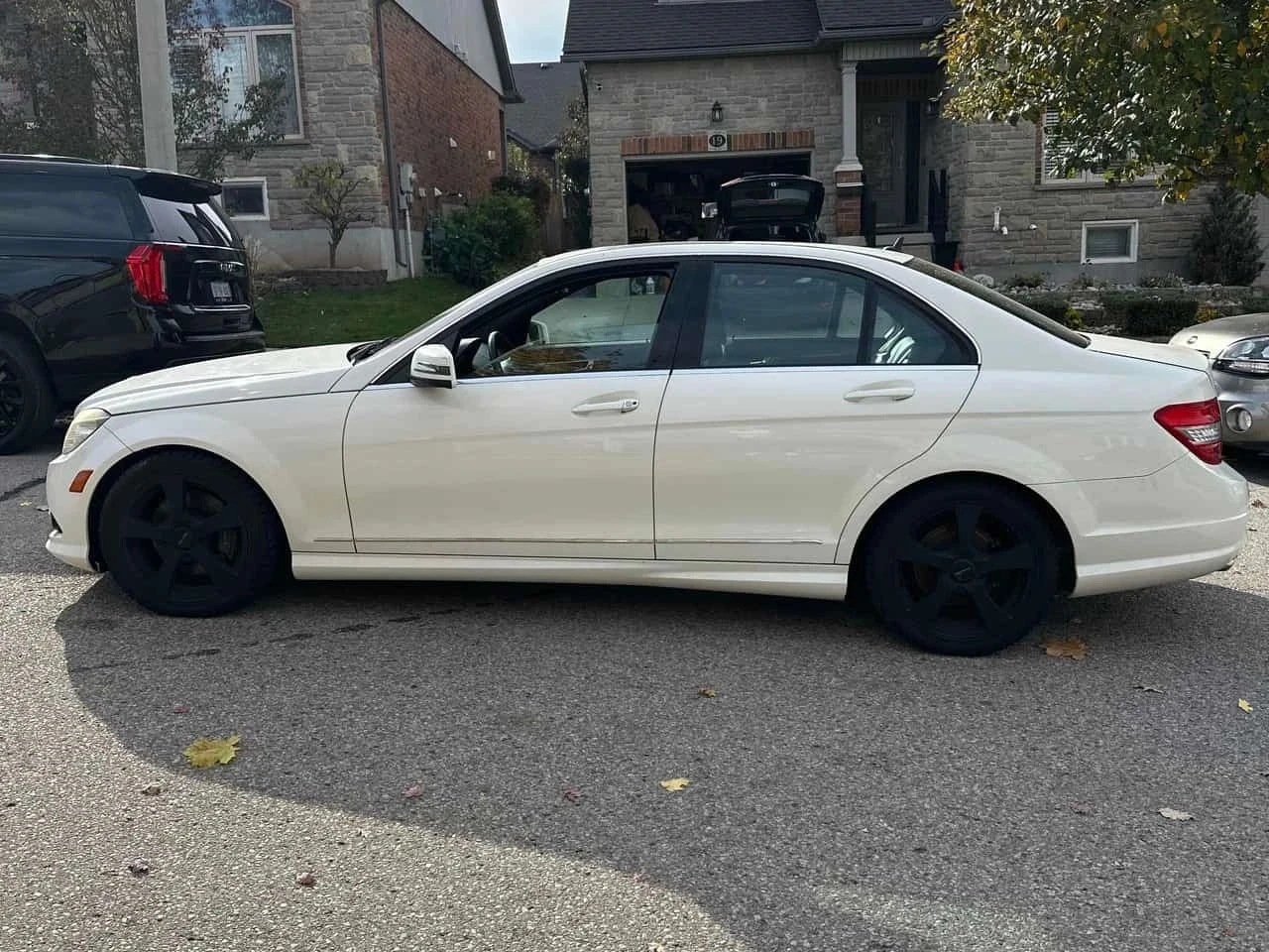 Mercedes-Benz C 300, снимка 3 - Автомобили и джипове - 56687602