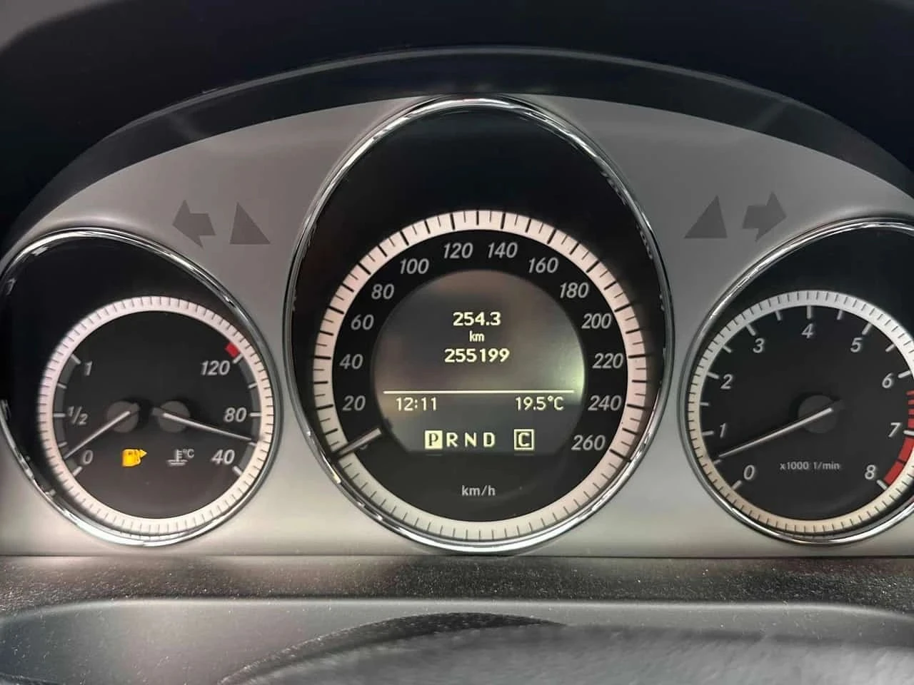 Mercedes-Benz C 300, снимка 8 - Автомобили и джипове - 56687602