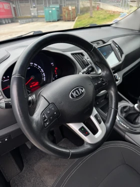 Kia Sportage 2.0CRDI 4X4 - 9150 € / 17895.84 лв. - 50255402 11