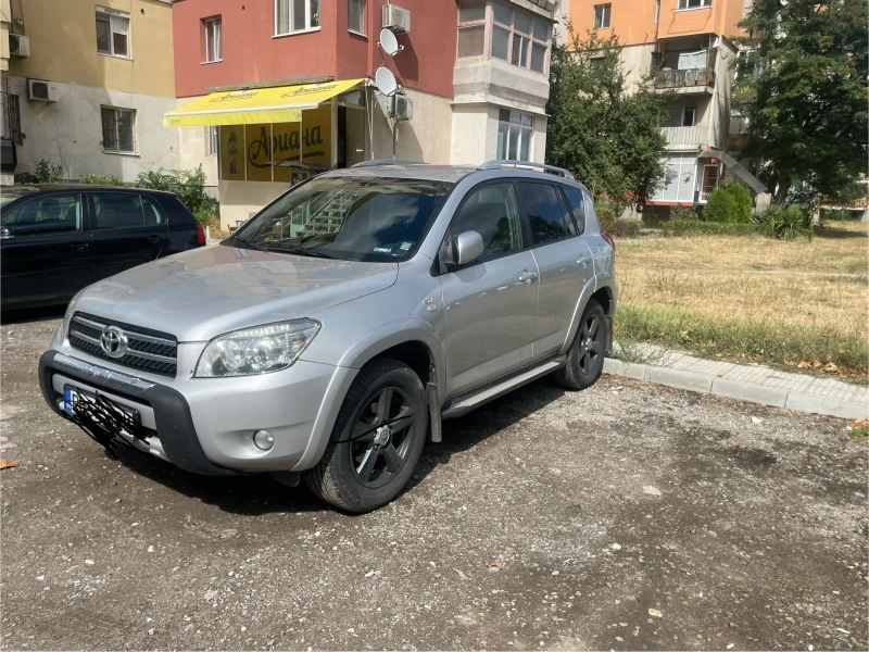 Toyota Rav4, снимка 9 - Автомобили и джипове - 47207020