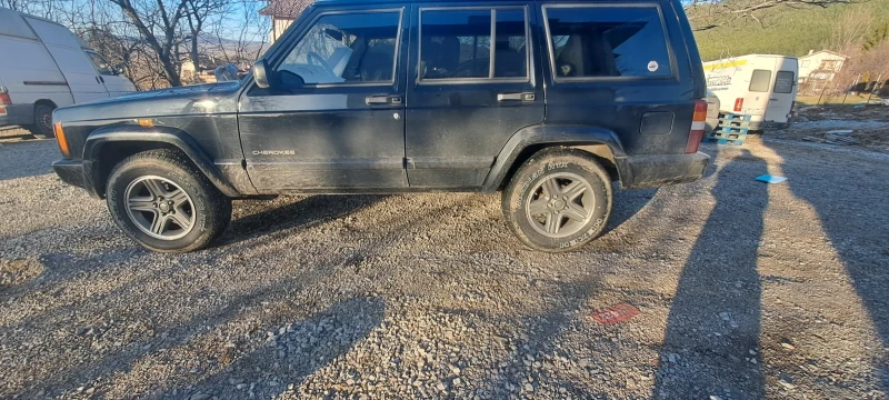 Jeep Cherokee XJ 4.0 ho, снимка 14 - Автомобили и джипове - 48261480