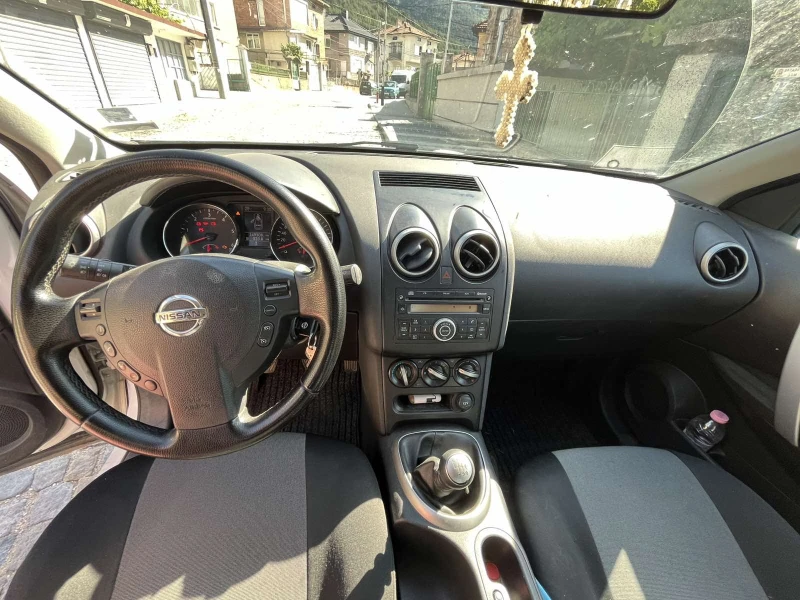 Nissan Qashqai, снимка 6 - Автомобили и джипове - 52615993