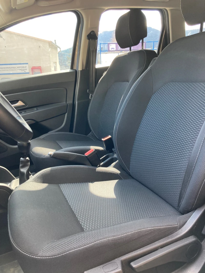 Dacia Duster ECO-G, снимка 10 - Автомобили и джипове - 53113418