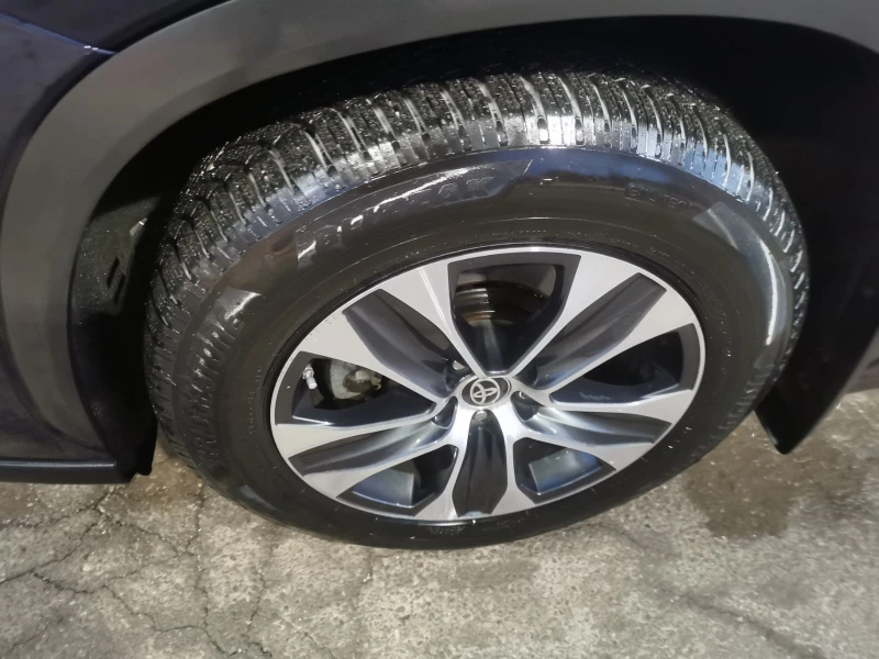 Toyota Highlander XLE, снимка 5 - Автомобили и джипове - 53120302