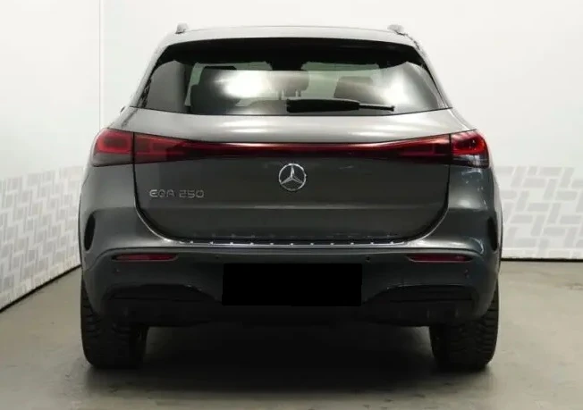 Mercedes-Benz EQA 250 AMG Line, снимка 3 - Автомобили и джипове - 52838617