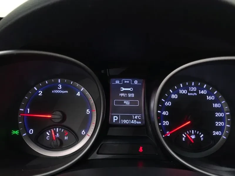 Hyundai Santa fe 2.0, снимка 8 - Автомобили и джипове - 54872557
