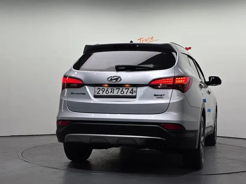 Hyundai Santa fe 2.0, снимка 4 - Автомобили и джипове - 54872557