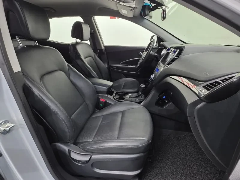 Hyundai Santa fe 2.0, снимка 10 - Автомобили и джипове - 54872557