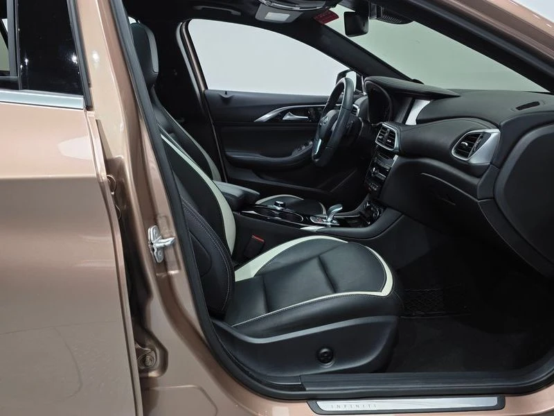 Infiniti Q30 2.0 270920 Automatic | Mobile.bg � ����������� 7