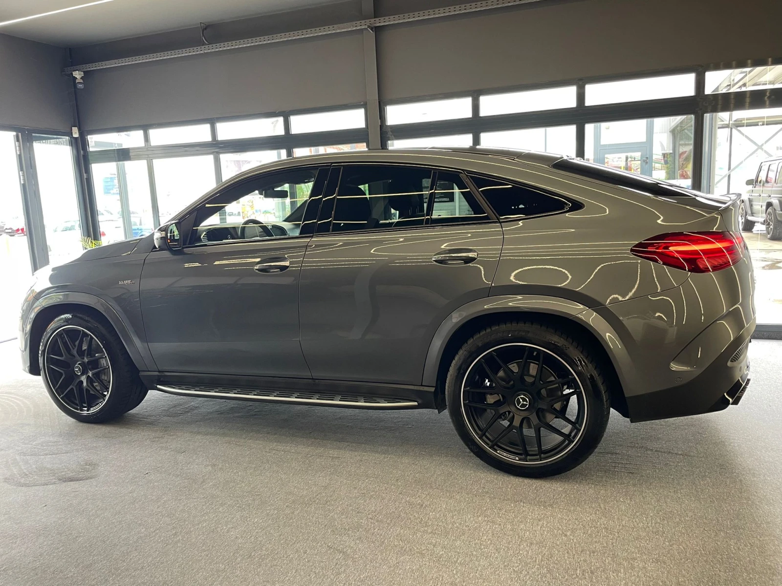 Mercedes-Benz GLE 53 4MATIC AMG/4M+ Coupé /PANO/BURM/FULL/ - изображение 5