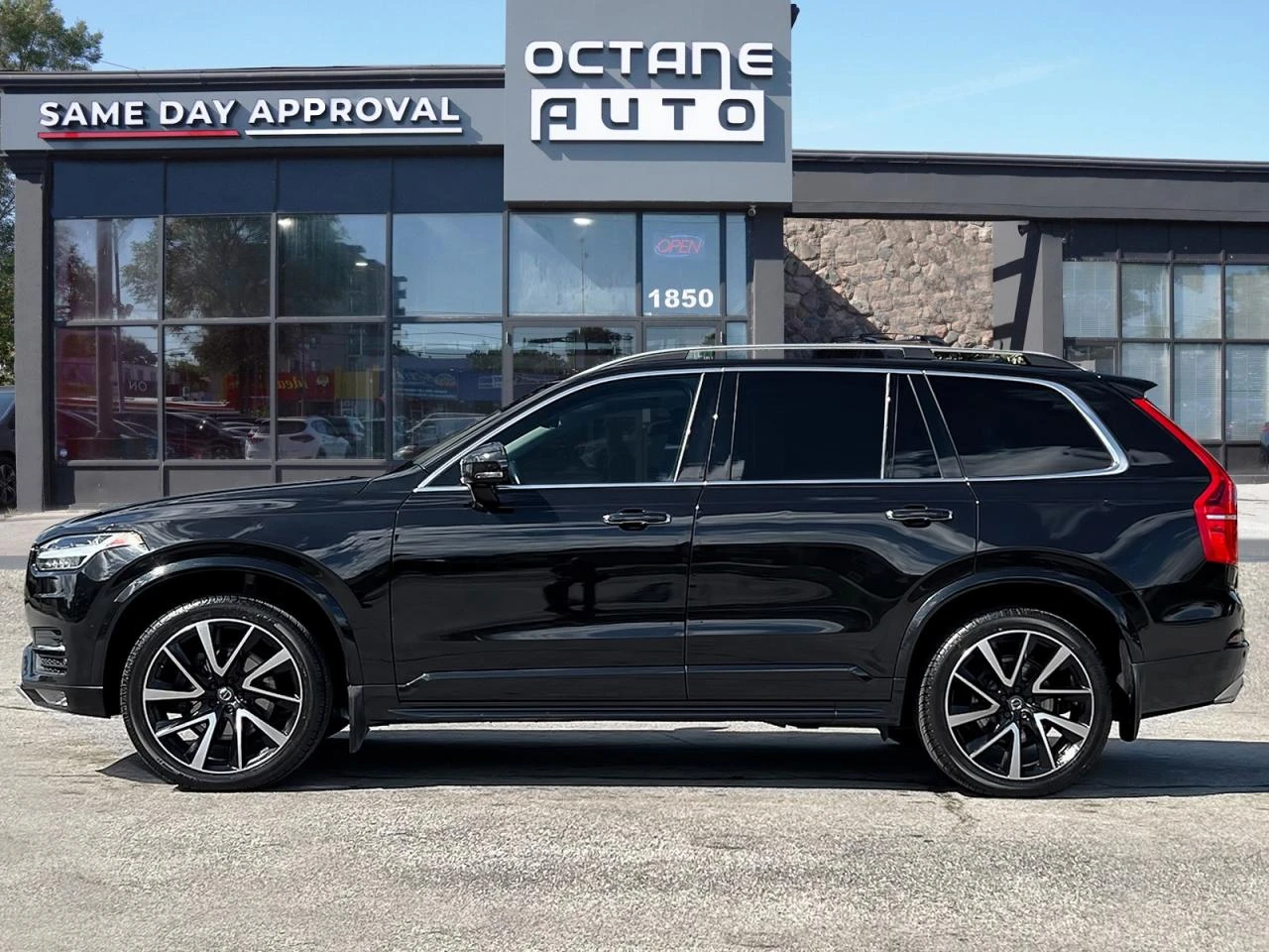 Volvo Xc90 T6 AWD / MOMENTUM / 7 SEATS / PANO - изображение 3