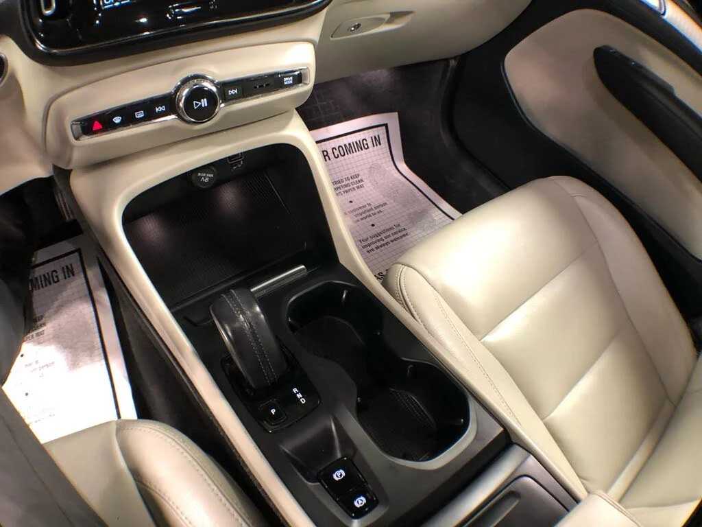 Volvo XC40 T5 MOMENTUM* 360 CAM* * *  | Mobile.bg   13