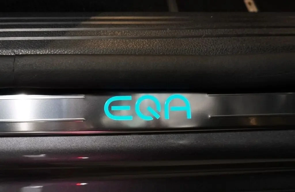 Mercedes-Benz EQA 250 AMG Line - изображение 6