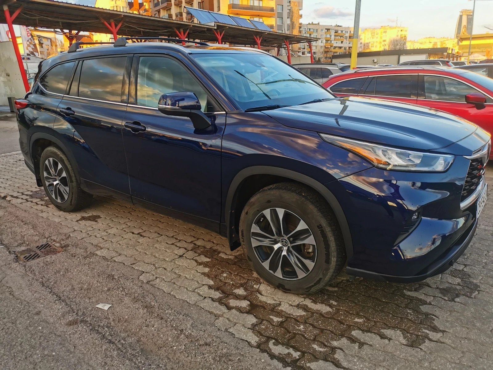 Toyota Highlander XLE, снимка 11 - Автомобили и джипове - 53120302