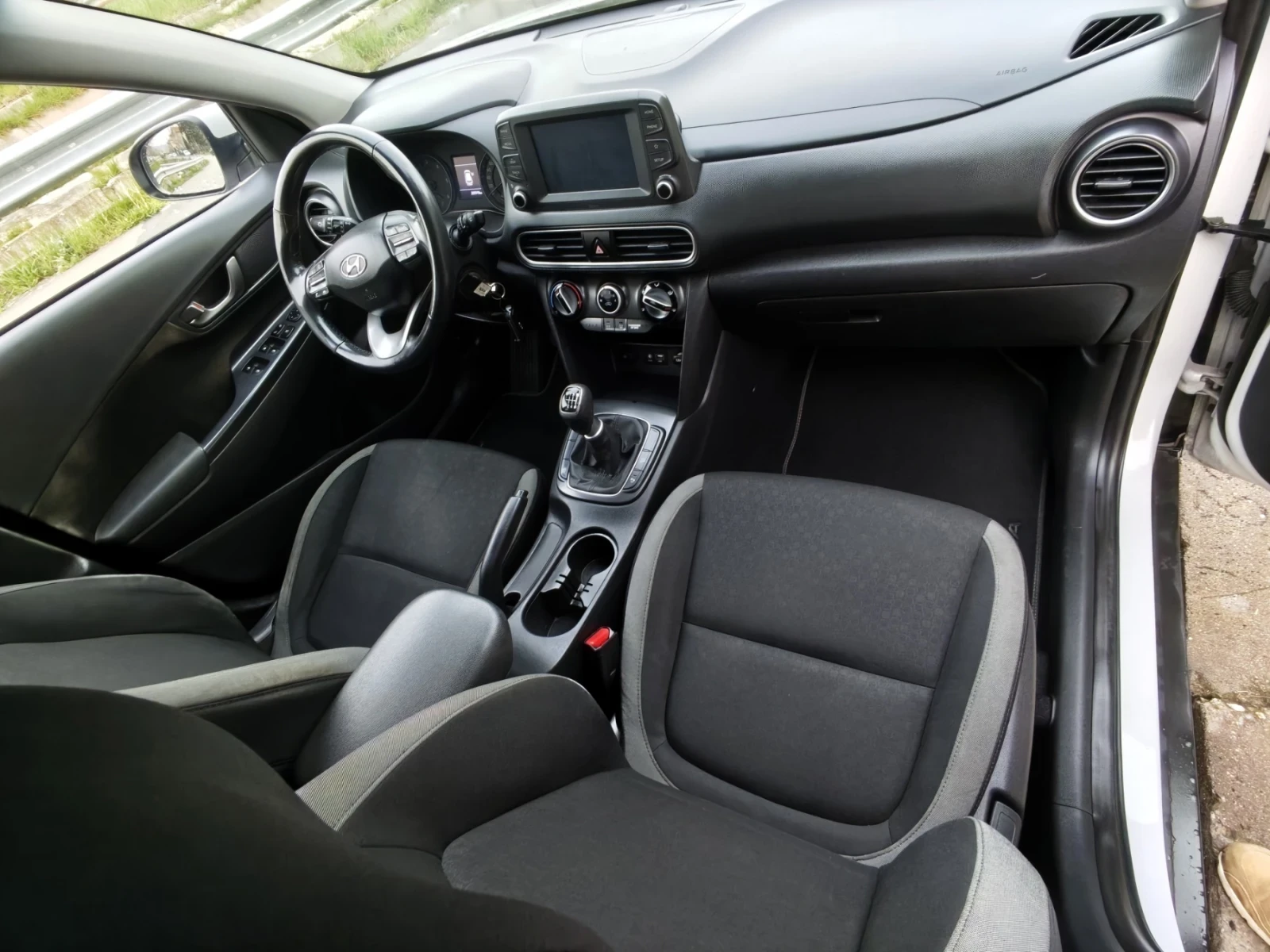 Hyundai Kona, снимка 6 - Автомобили и джипове - 54168119