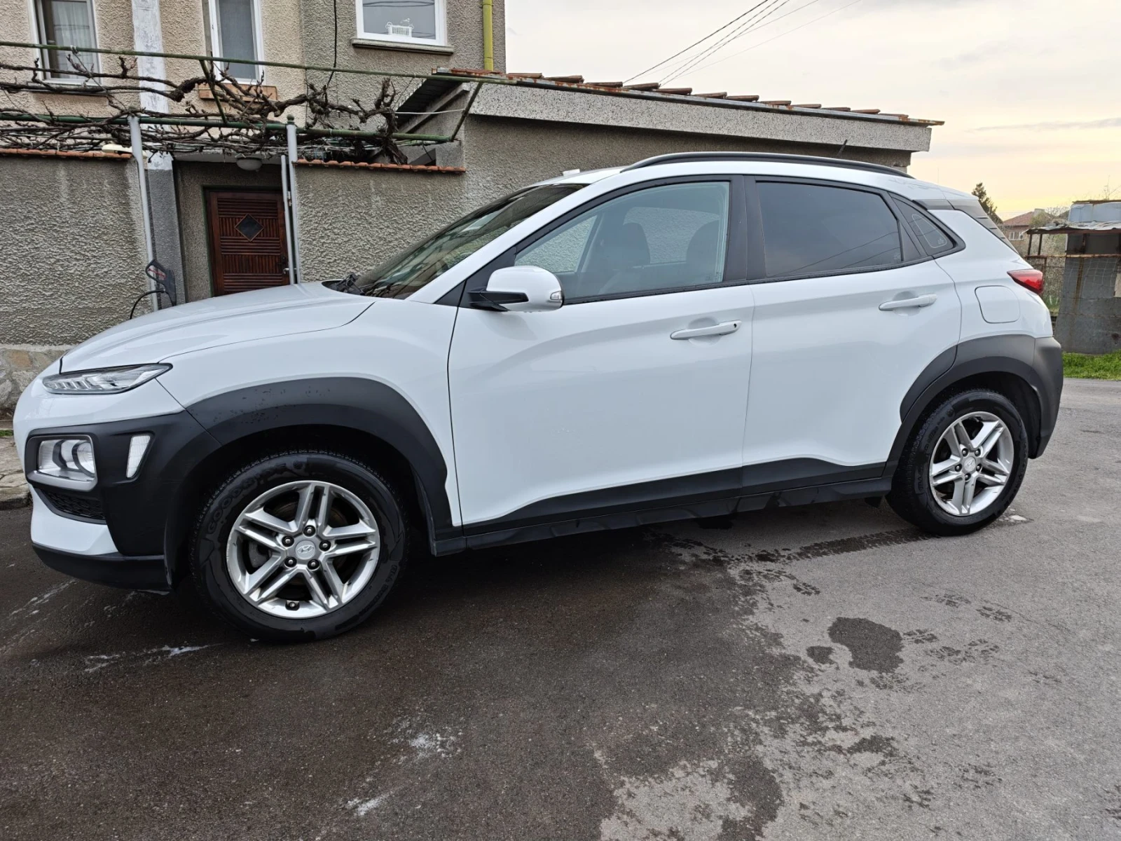 Hyundai Kona, снимка 2 - Автомобили и джипове - 54168119