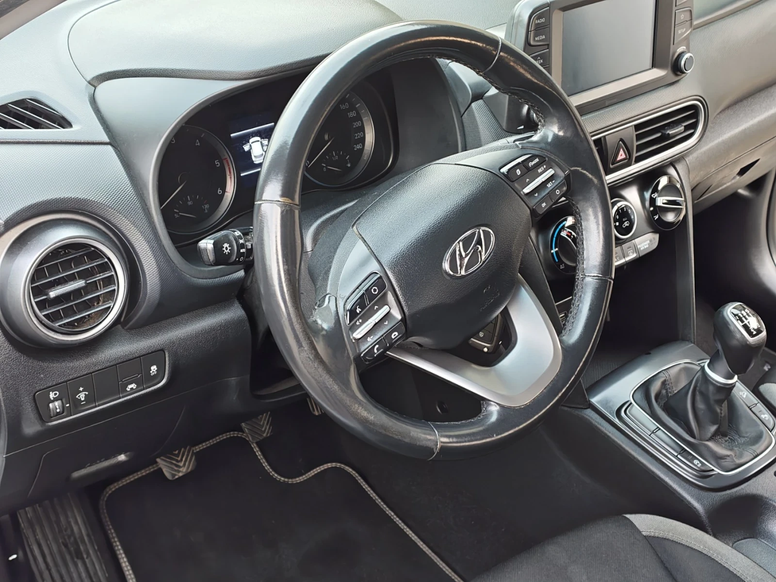 Hyundai Kona, снимка 12 - Автомобили и джипове - 54168119