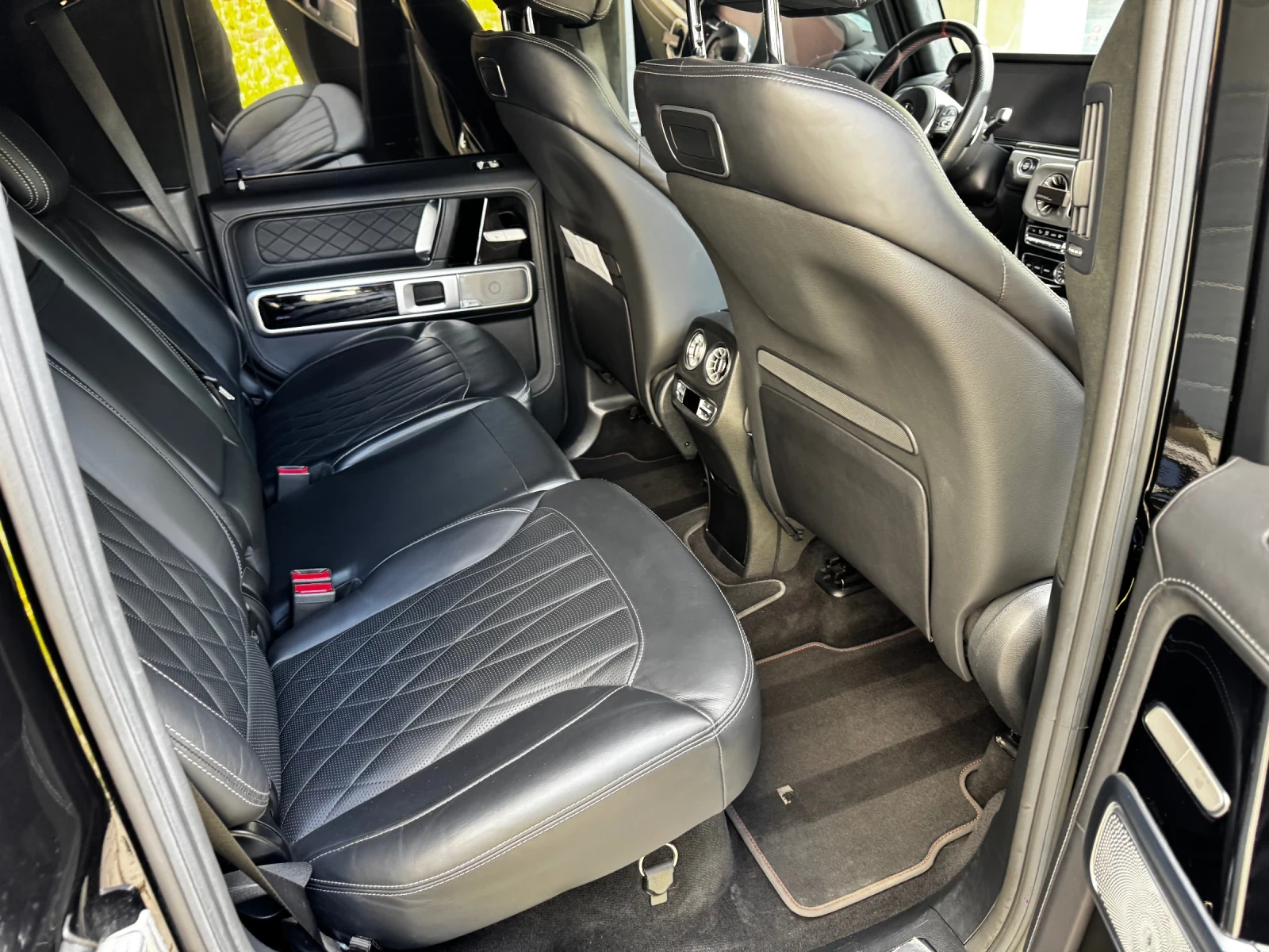 Mercedes-Benz G 63 AMG AMG, снимка 11 - Автомобили и джипове - 54804010