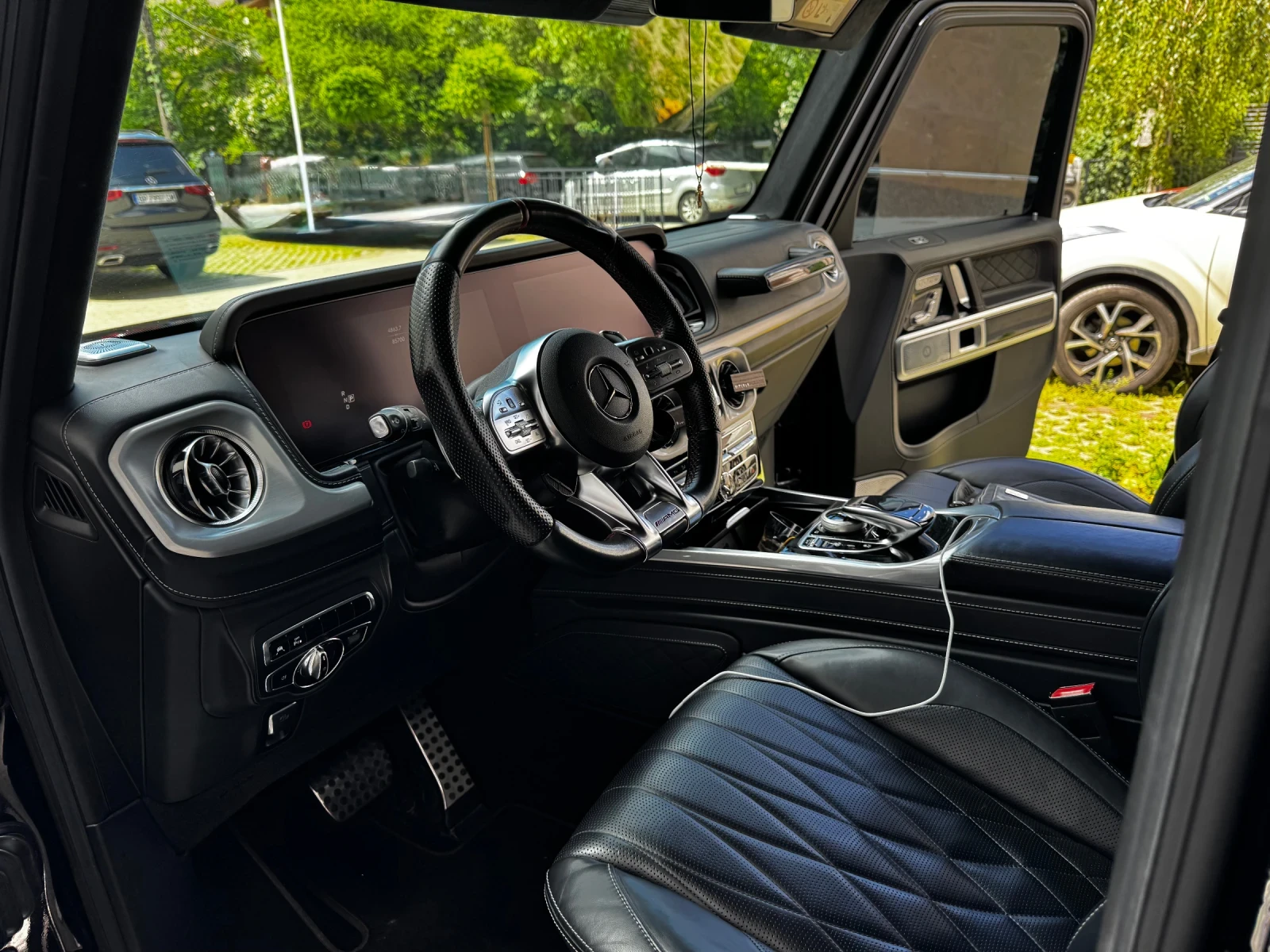 Mercedes-Benz G 63 AMG AMG, снимка 13 - Автомобили и джипове - 54804010