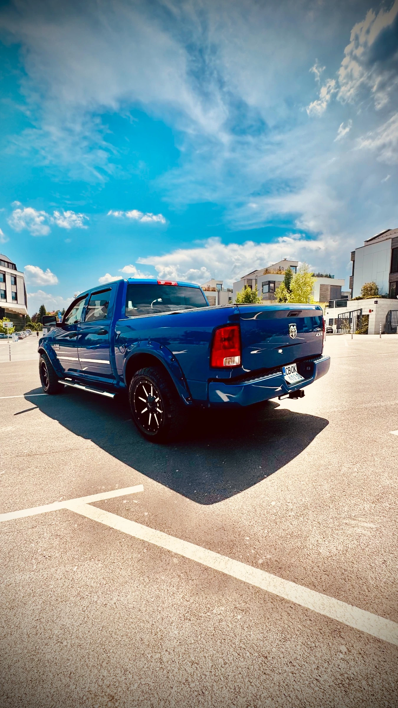 Dodge RAM 1500 Crew Cab, снимка 4 - Автомобили и джипове - 55162222