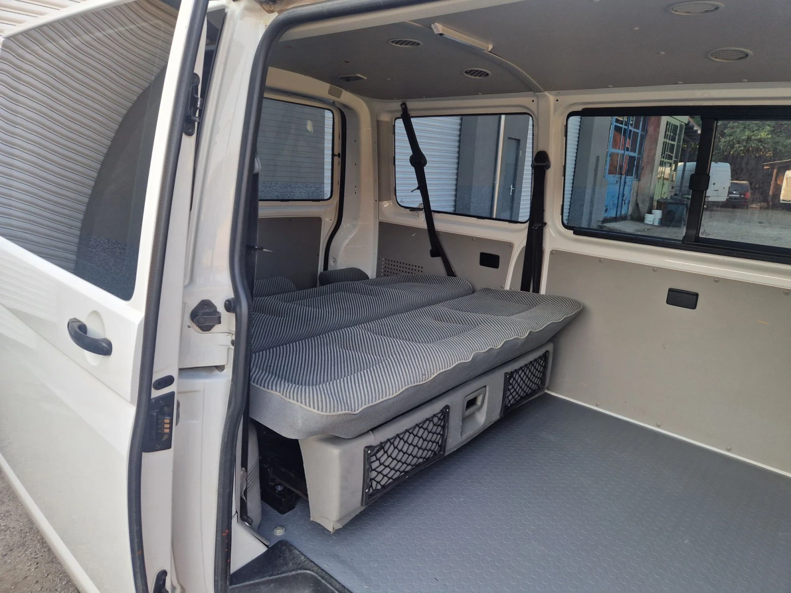 VW T6 Multivan , снимка 11 - Бусове и автобуси - 55544516