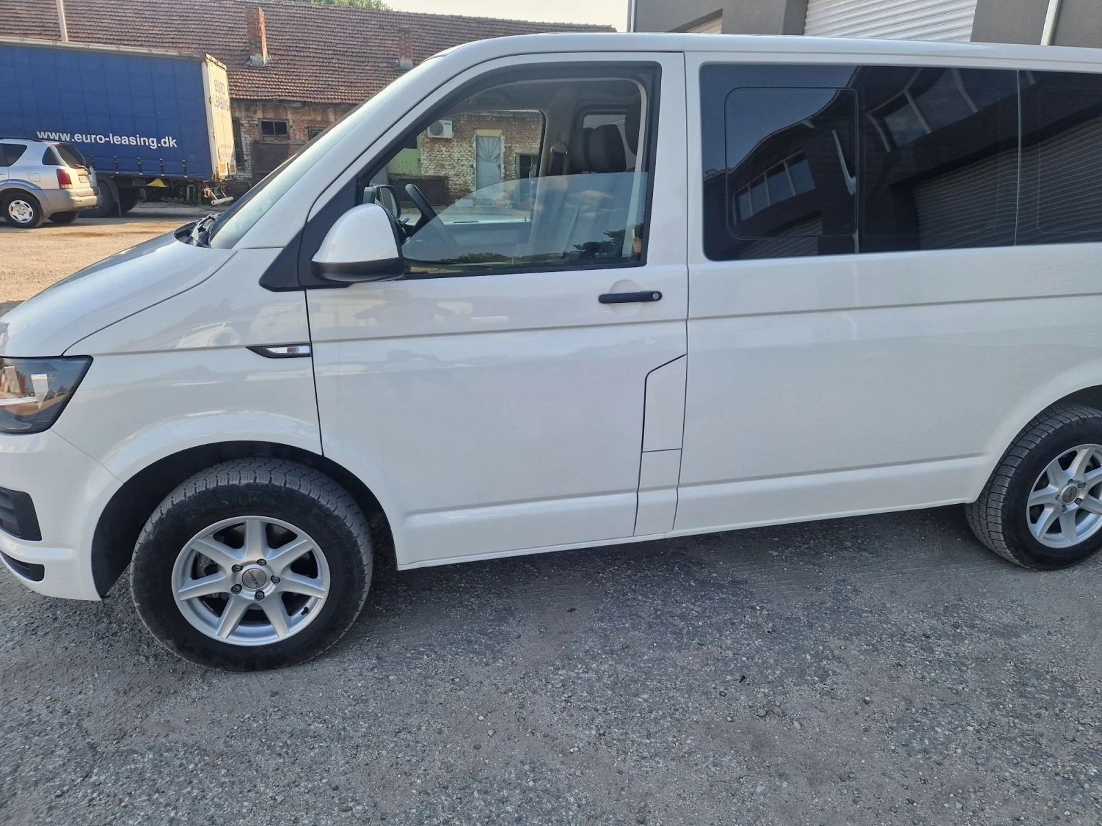 VW T6 Multivan , снимка 5 - Бусове и автобуси - 55544516