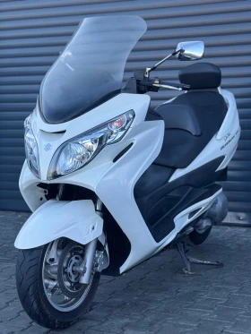     Suzuki Burgman 400 White Perla