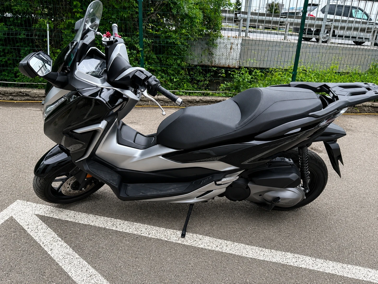 Honda Forza 300, снимка 4 - Мотоциклети и мототехника - 54581086