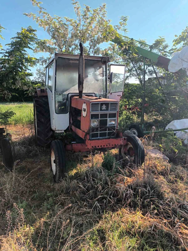 Трактор CASE IH 876, снимка 2 - Селскостопанска техника - 47870734