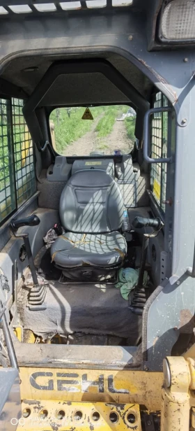 Челен товарач Gehl, снимка 6