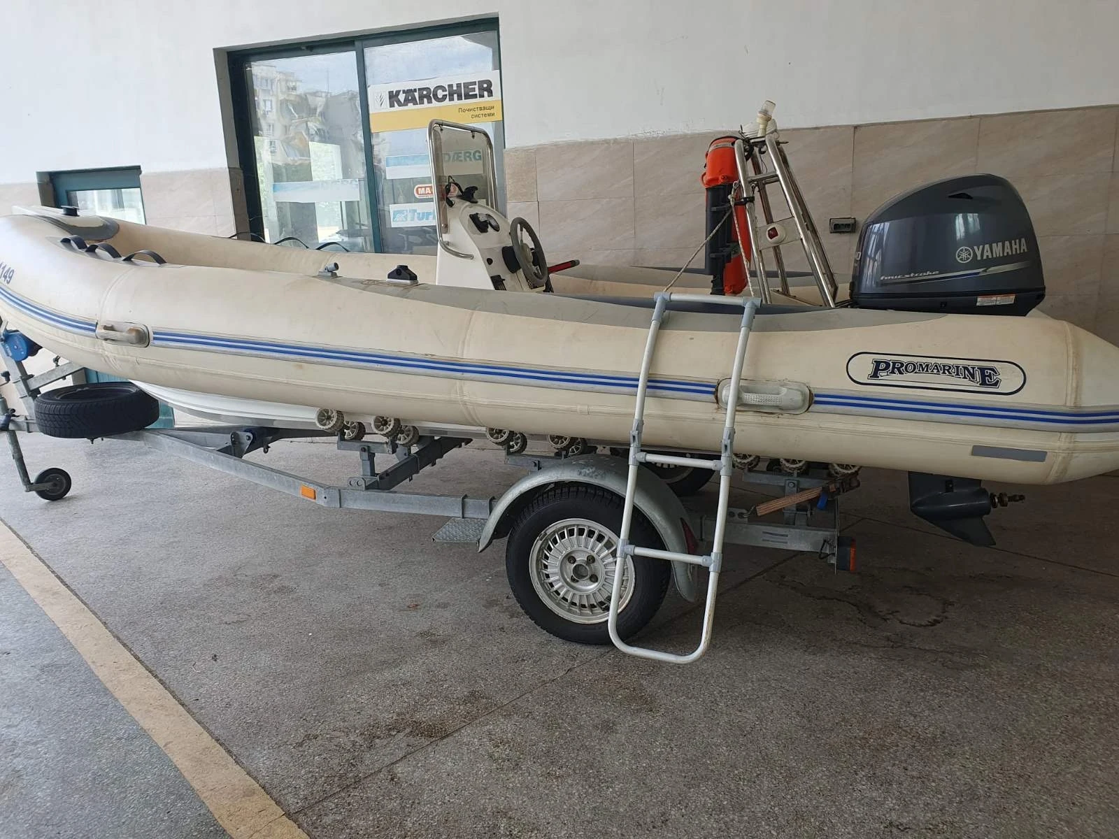 Надуваема лодка Yamaha Двигател 70к.с.-Promarine+ Регистрация+ Колесар - изображение 3