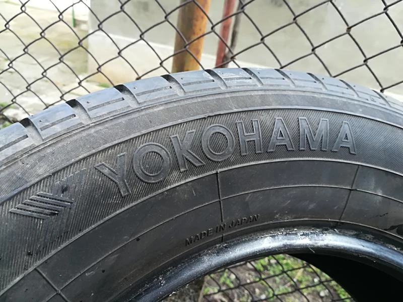 Гуми Летни 215/65R16, снимка 3 - Гуми и джанти - 26215450