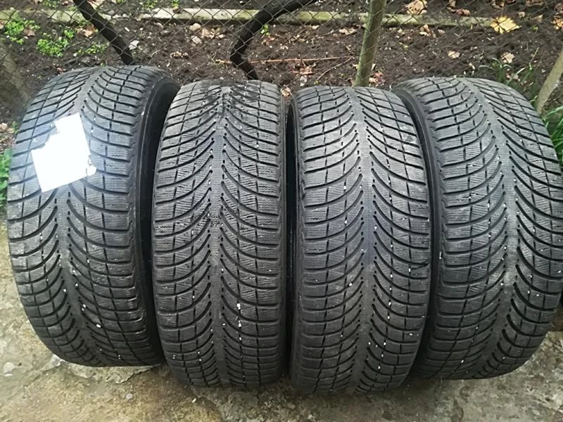 Гуми Зимни 255/55R20, снимка 1 - Гуми и джанти - 23634174