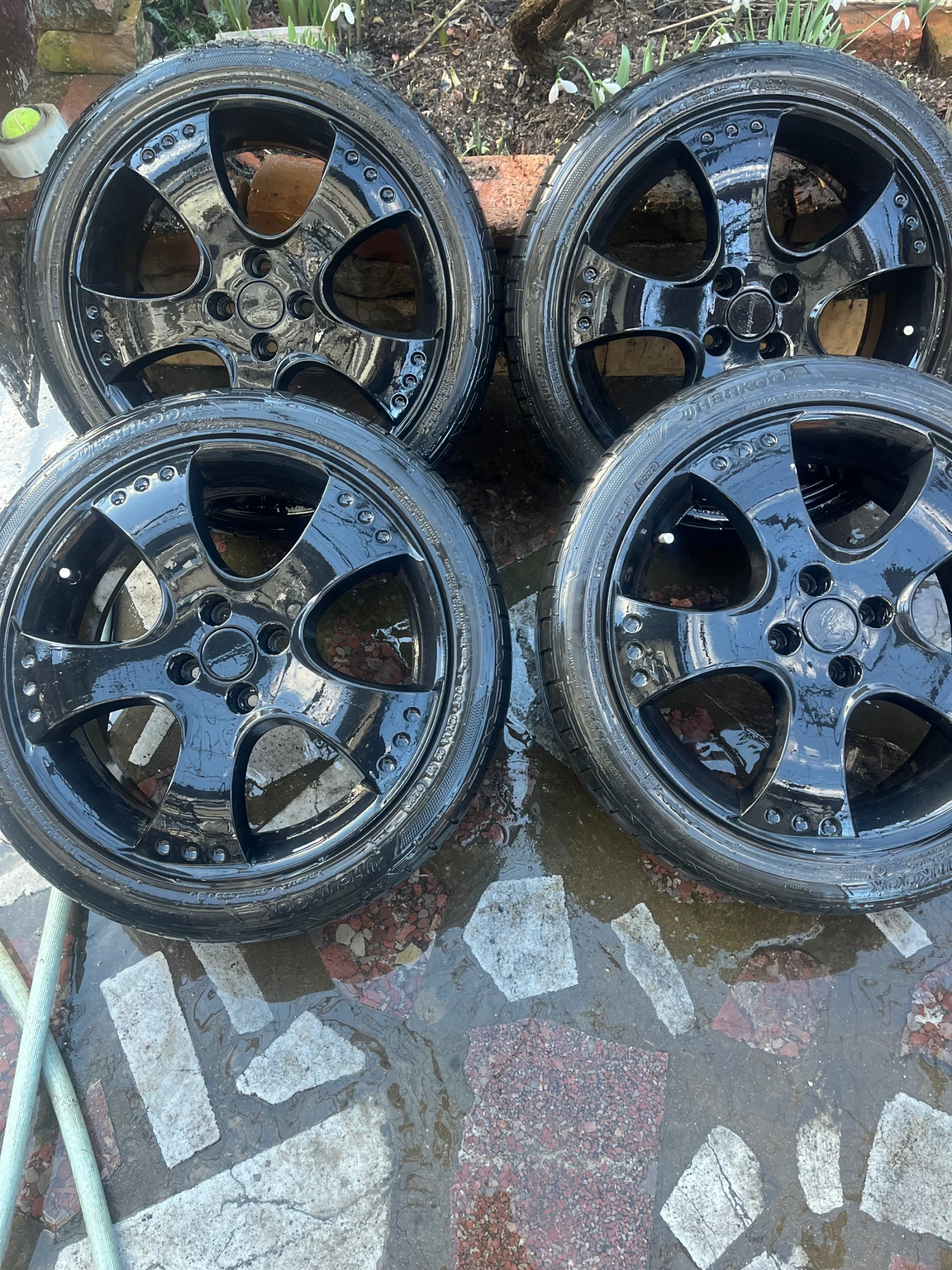 Гуми с джанти Hankook 205/45R17