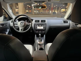 VW Jetta 1.6 TDI Highline DSG, снимка 10