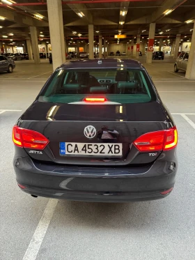 VW Jetta 1.6 TDI Highline DSG | Mobile.bg    5