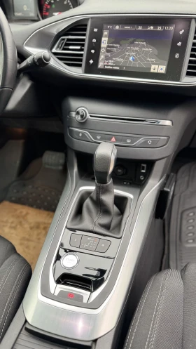 Peugeot 308 2.0 Allure 150 кс  - 15999 лв. / 8180.16 € - 68366196 8