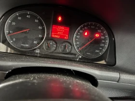 VW Touran - 2100 € / 4107.24 лв. - 82604140 8