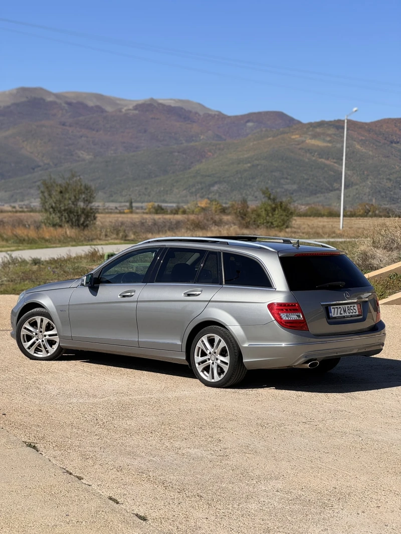 Mercedes-Benz C 250 Avantgarde Панорама Harman-Kardon, снимка 3 - Автомобили и джипове - 52206178