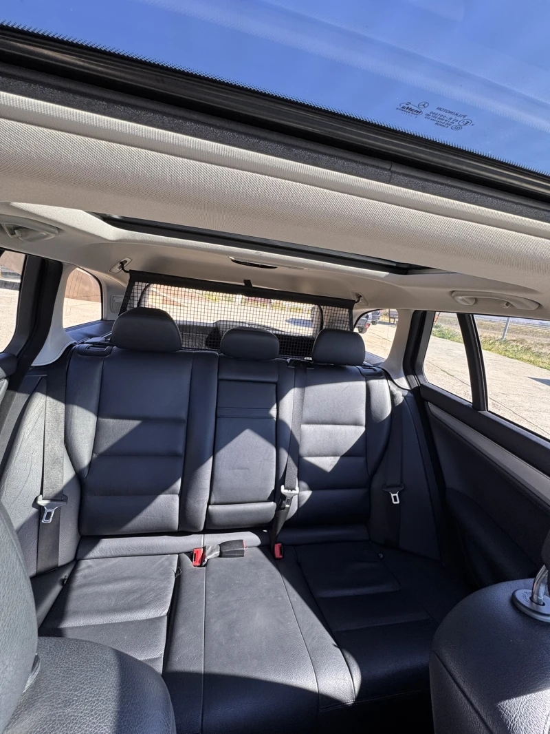 Mercedes-Benz C 250 Avantgarde Панорама Harman-Kardon, снимка 9 - Автомобили и джипове - 52206178