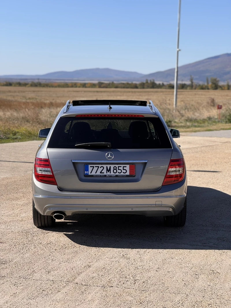 Mercedes-Benz C 250 Avantgarde Панорама Harman-Kardon, снимка 4 - Автомобили и джипове - 52206178