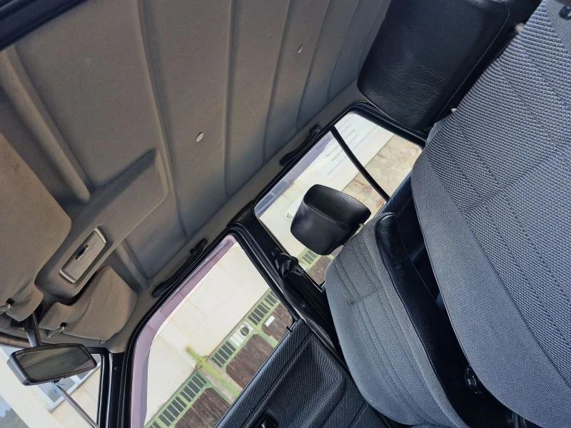 VW Golf 1.8 98 к.с. syncro, климатик, ABS, снимка 13 - Автомобили и джипове - 52283728