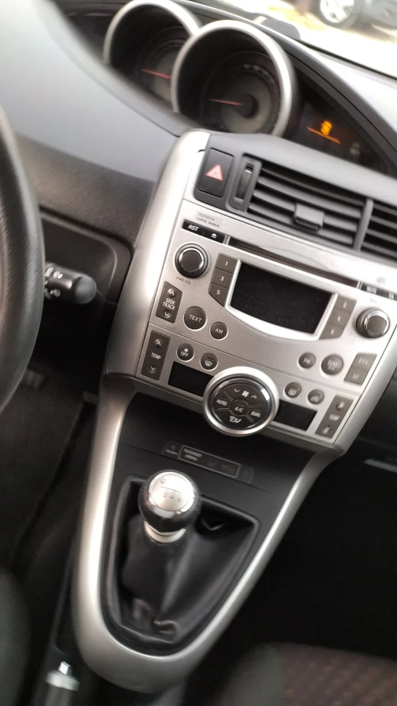 Toyota Verso D4D 124kc, снимка 7 - Автомобили и джипове - 52748713