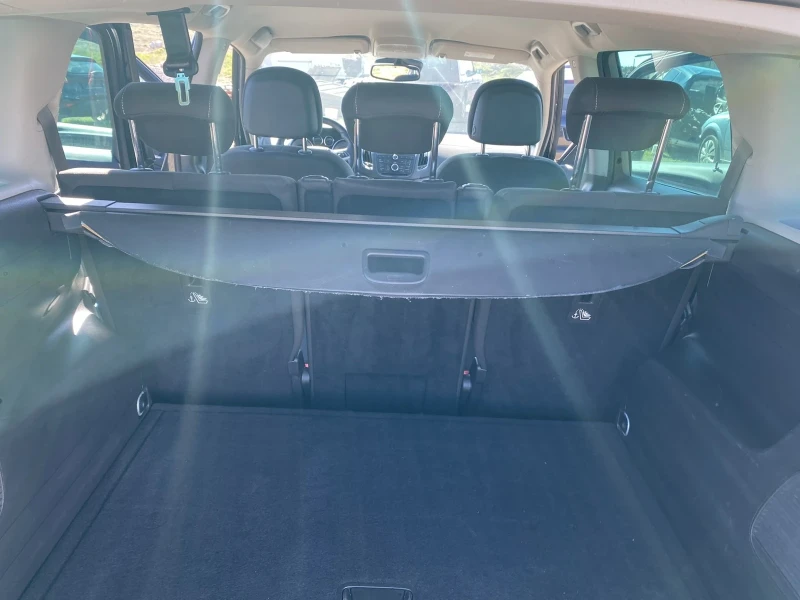 Opel Zafira 2.0d automatic, снимка 10 - Автомобили и джипове - 52856304