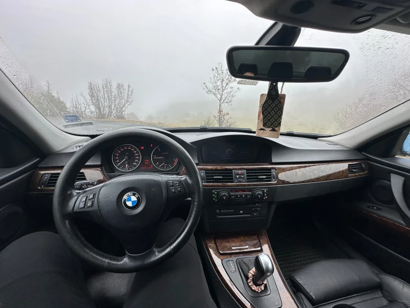 BMW 320 320d M pack , снимка 11 - Автомобили и джипове - 52896267