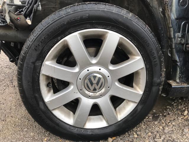 VW Golf 1.6 FSI  BLF, снимка 14 - Автомобили и джипове - 46347332